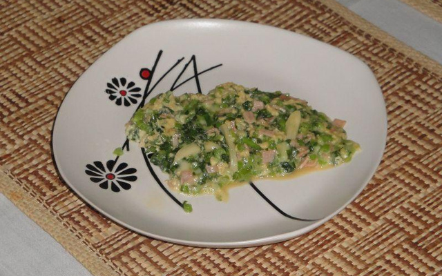 Omelete de folhas de nabo