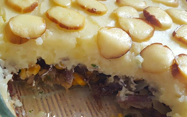 Escondidinho de carne de sol rápido