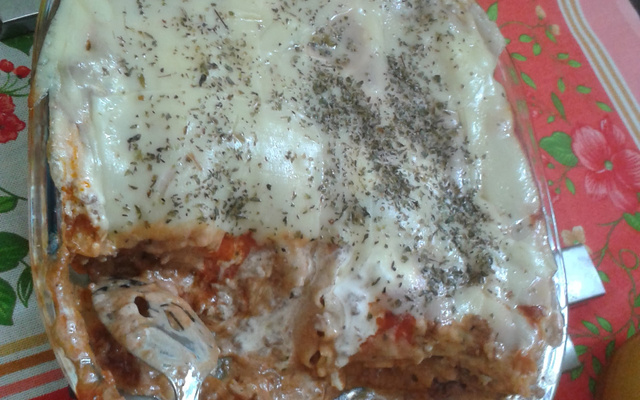 Lasanha ao molho barbecue