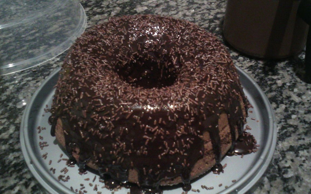 Bolo de chocolate com aveia