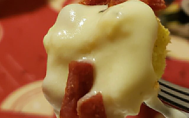 Creme de Cebola com Gorgonzola e Calabresa para Founde