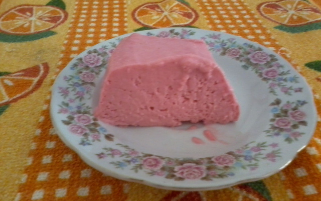 Pudim de gelatina de morango facíl