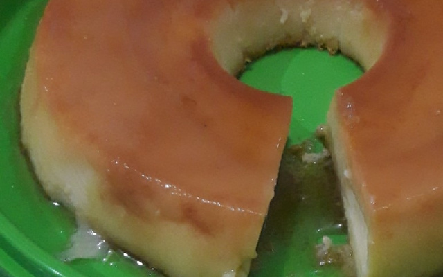 Pudim de leite condensado e creme de leite