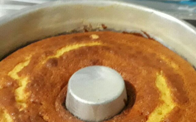 Bolo de laranja fofinho com calda