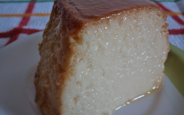 Pudim furadinho de leite condensado