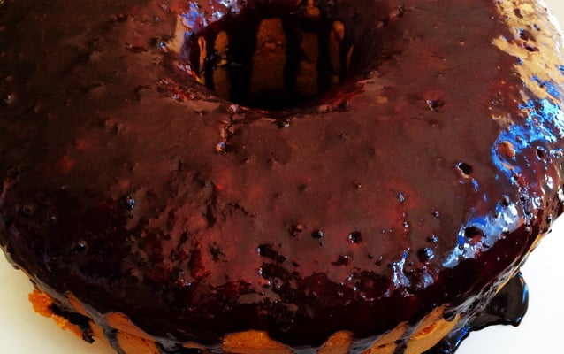 Bolo de cenoura rápido e delicioso