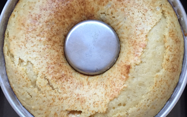 Bolo de inhame cozido