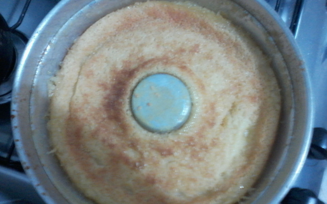 Bolo de fubá cremoso sem farinha de trigo