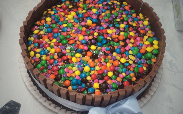 Bolo de Kit Kat à minha moda