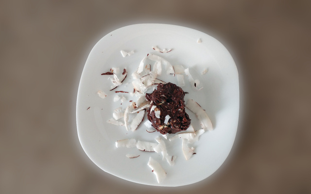 Salaminho de coco com chocolate