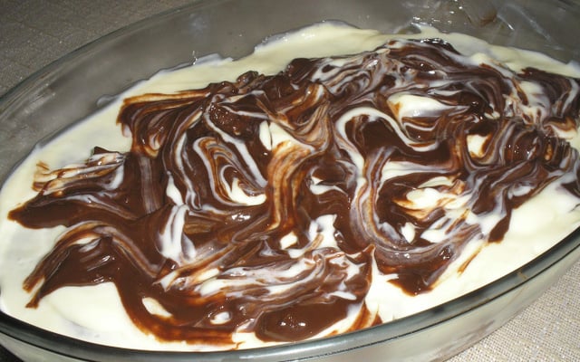 Torta de bolacha de chocolate e limão