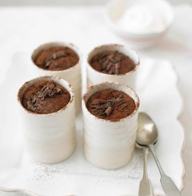 Brownie de framboesa e avelã