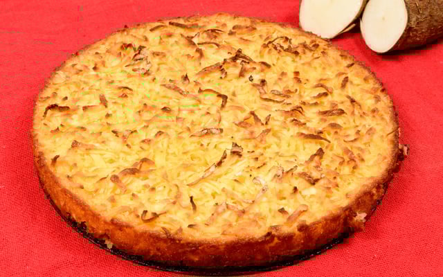 Bolo de macaxeira simples