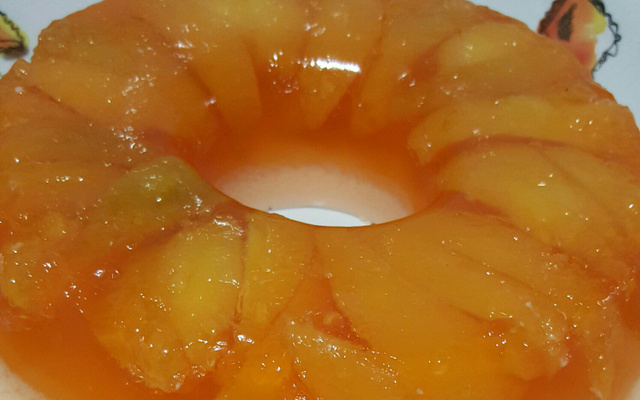 Sobremesa deliciosa de pêssego