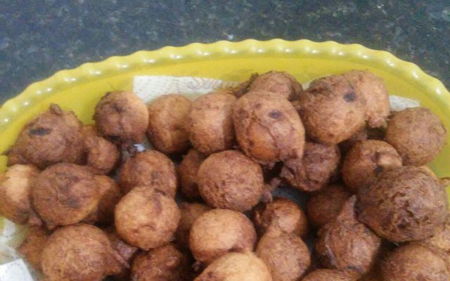 Bolinho de chuva com banana