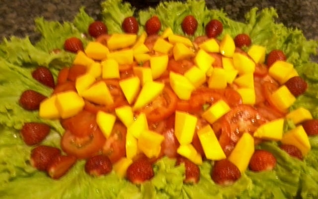Salada com frutas