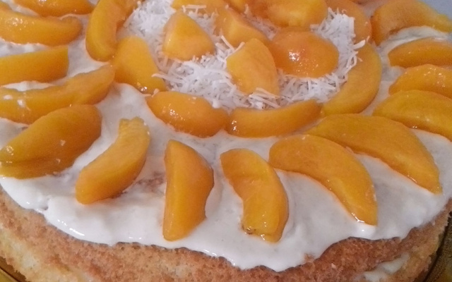 Bolo de pêssego gelado