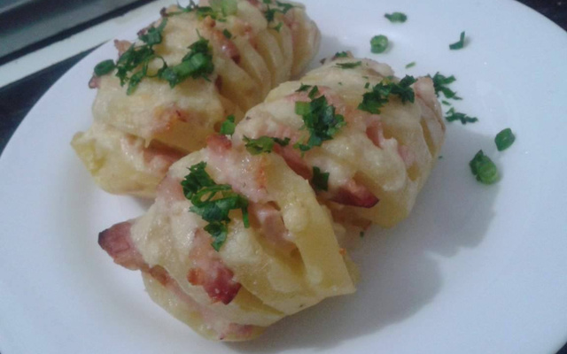 Batata laminada de micro-ondas