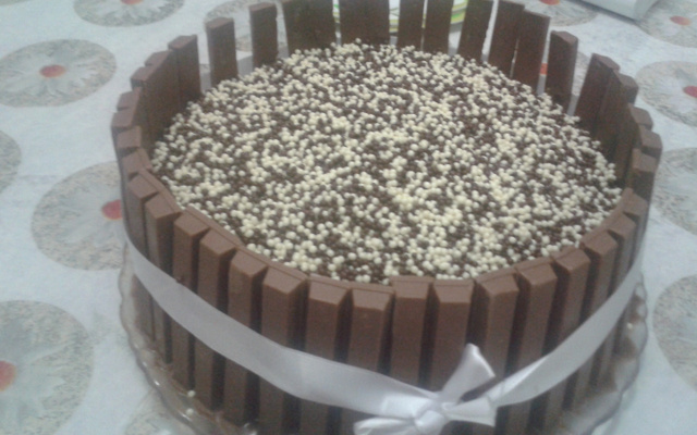 Bolo barril de confete