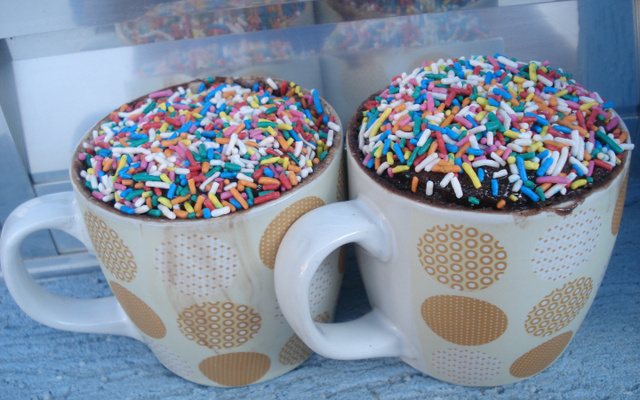 Bolo de chocolate na caneca