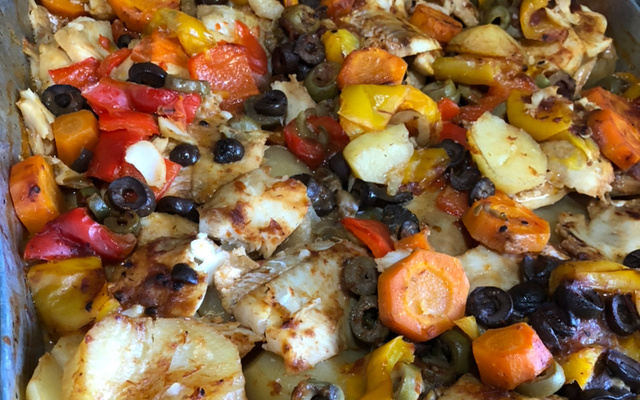 Peixe com legumes ao forno