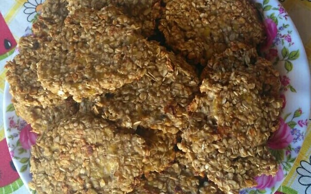 Cookies de banana e aveia