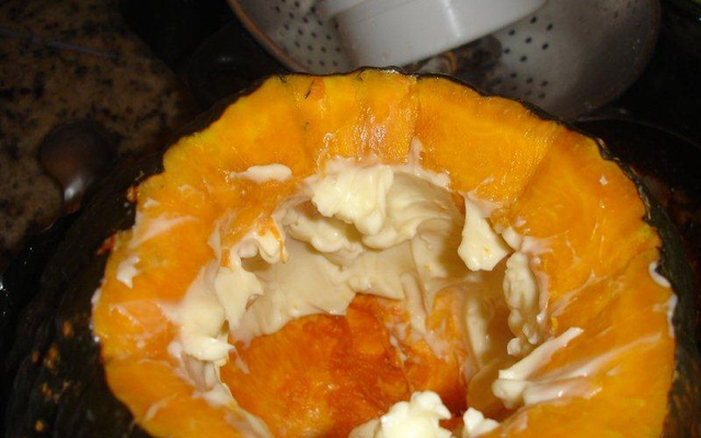 Camarão na moranga com catupiry