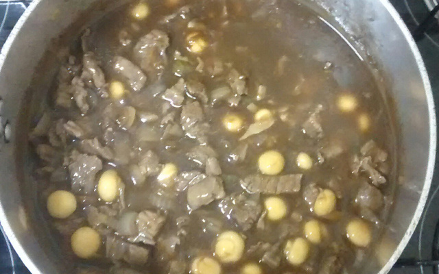 Filé mignon ao molho madeira e champignon