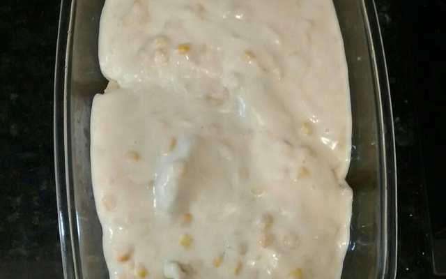 Filézinho de frango ao molho de creme de leite e milho