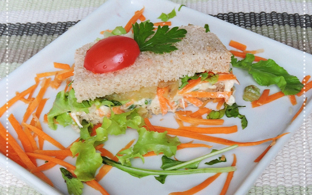 Sanduíche de frango da ABIMAPI