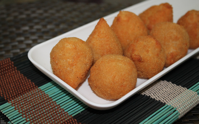 Salgadinho com massa leve