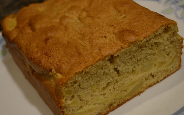 Bolo de maçã com canela
