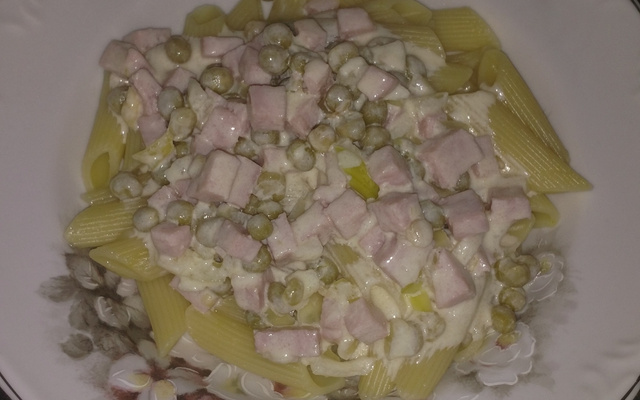 Penne parisiense com medalhão de filé mignon