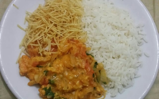 Filé de peixe ao leite de coco