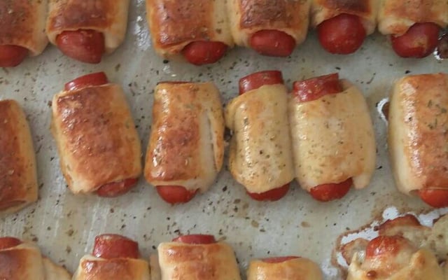 Enroladinho de salsicha