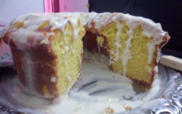 Bolo de laranja com casca fácil