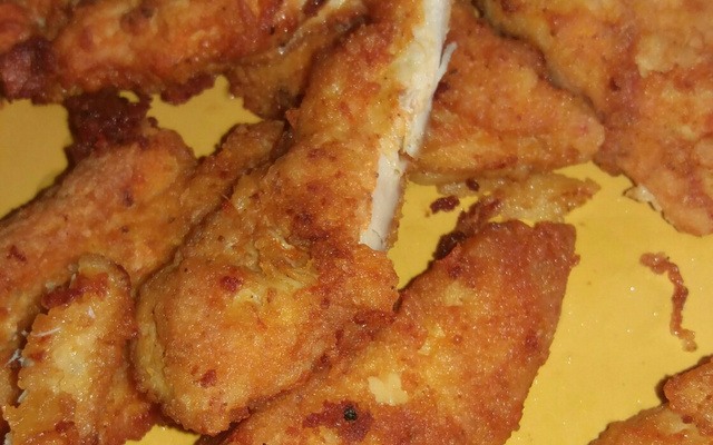 Frango empanado sem ovo muito mais crocante