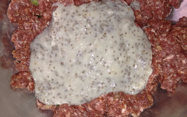 Almôndega ao molho de biomassa da Leila