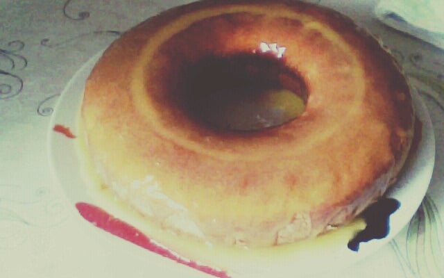 Bolo de laranja com calda