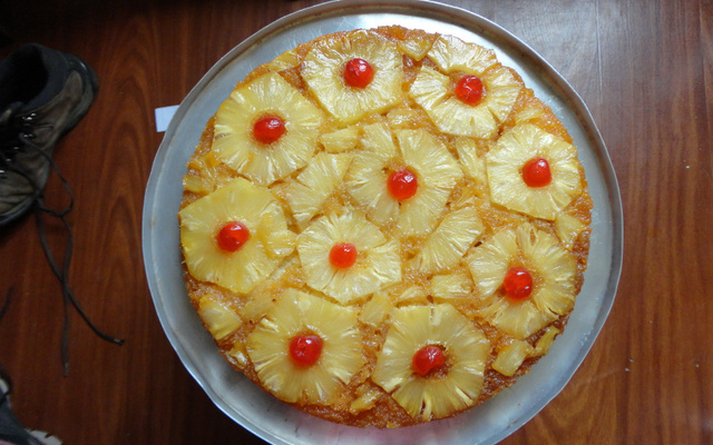 Bolo de abacaxi caramelizado
