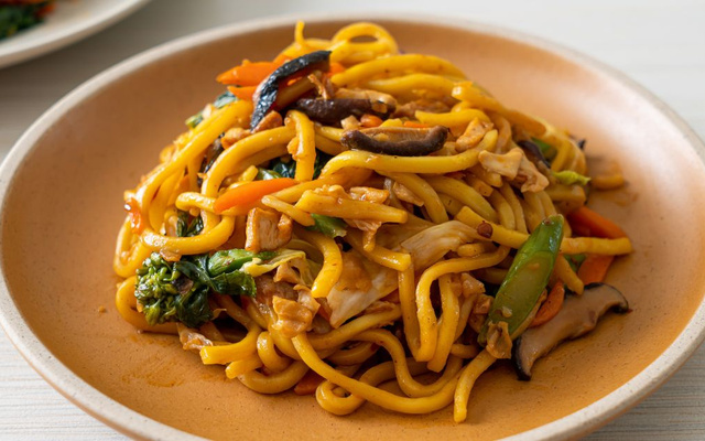Yakisoba vegetariano