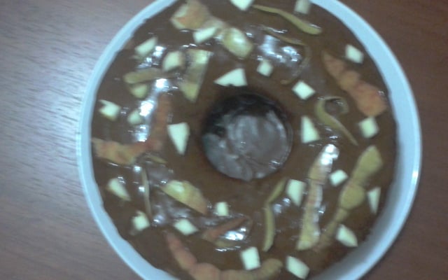 Bolo de maçã com aveia, canela e passas