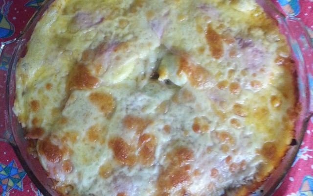 Carne moída com queijo (Lasanha de pobre).