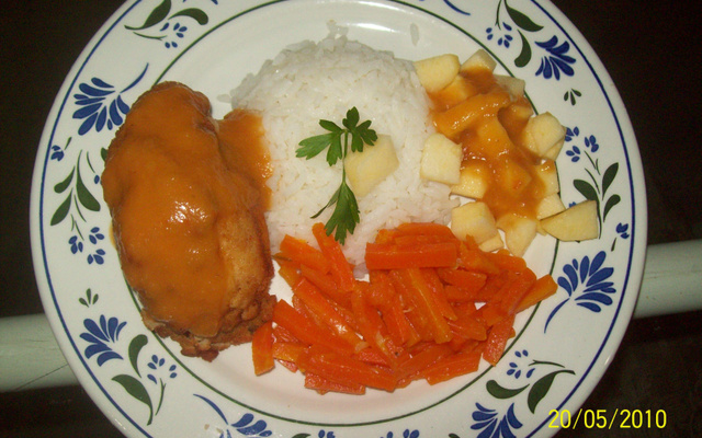 Rolês de frango recheado