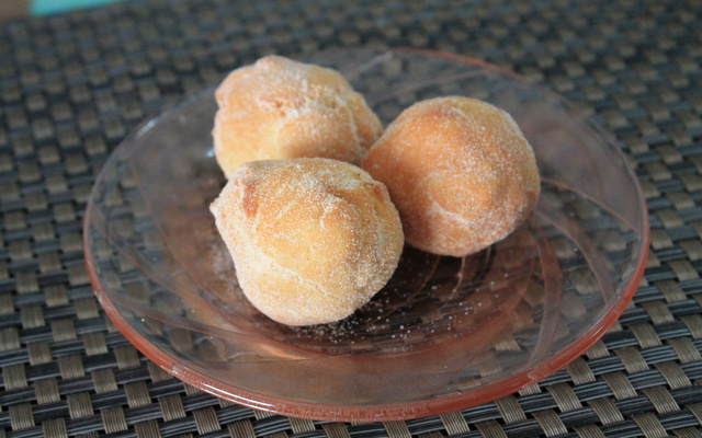 Crustili da nona (filhoses italianos)