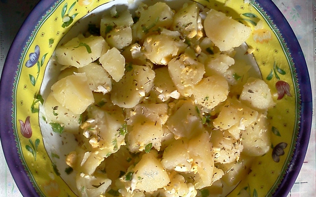 Salada simples de batata