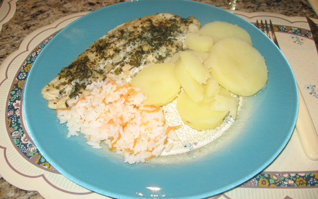 Linguado ao forno com ervas finas