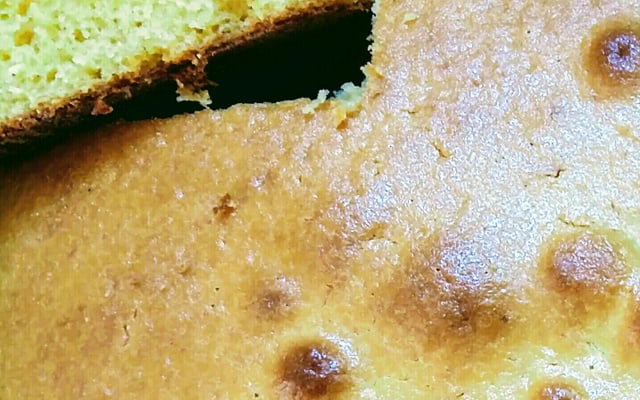 Bolo de coalhada e fubá