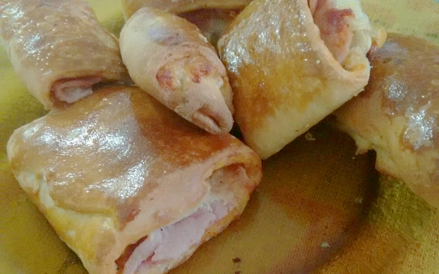 Massa para pizza, esfiha, joelho e outros salgados assados