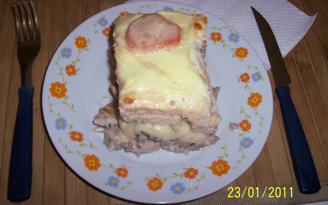 Sandubão quente de carne moída